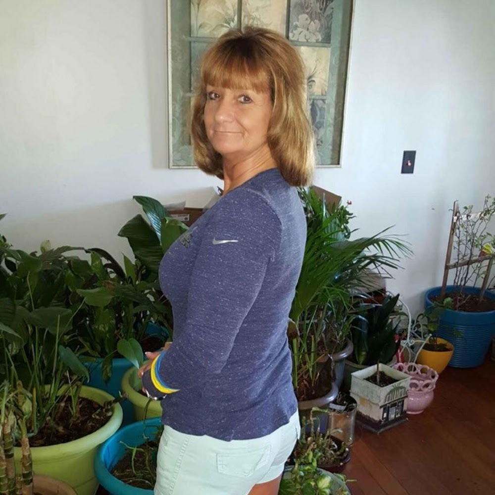 Meet your Posher, Debbie